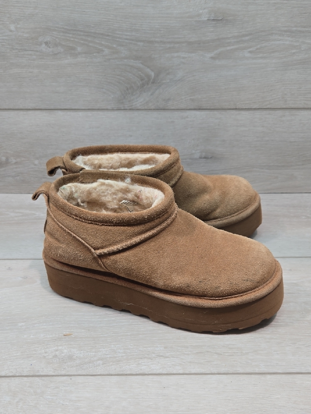 Bearpaw Women Suede Fur Lined Platform Slip-On Booties Camel Shoes Sz 6